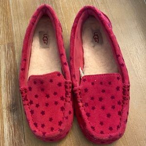 Like NEW Ugg slippers